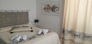 Minibar, wifi gratis, ropa de cama