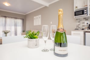 Superior Apartment, 2 Bedrooms | Private kitchen | Microwave, stovetop, coffee/tea maker, electric kettle