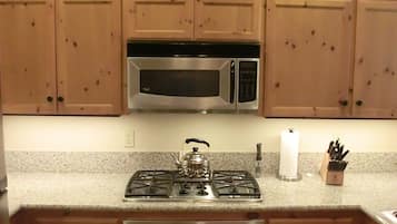 Family Cabin, Multiple Beds, Accessible, Non Smoking | Private kitchen | Full-sized fridge, microwave, oven, stovetop