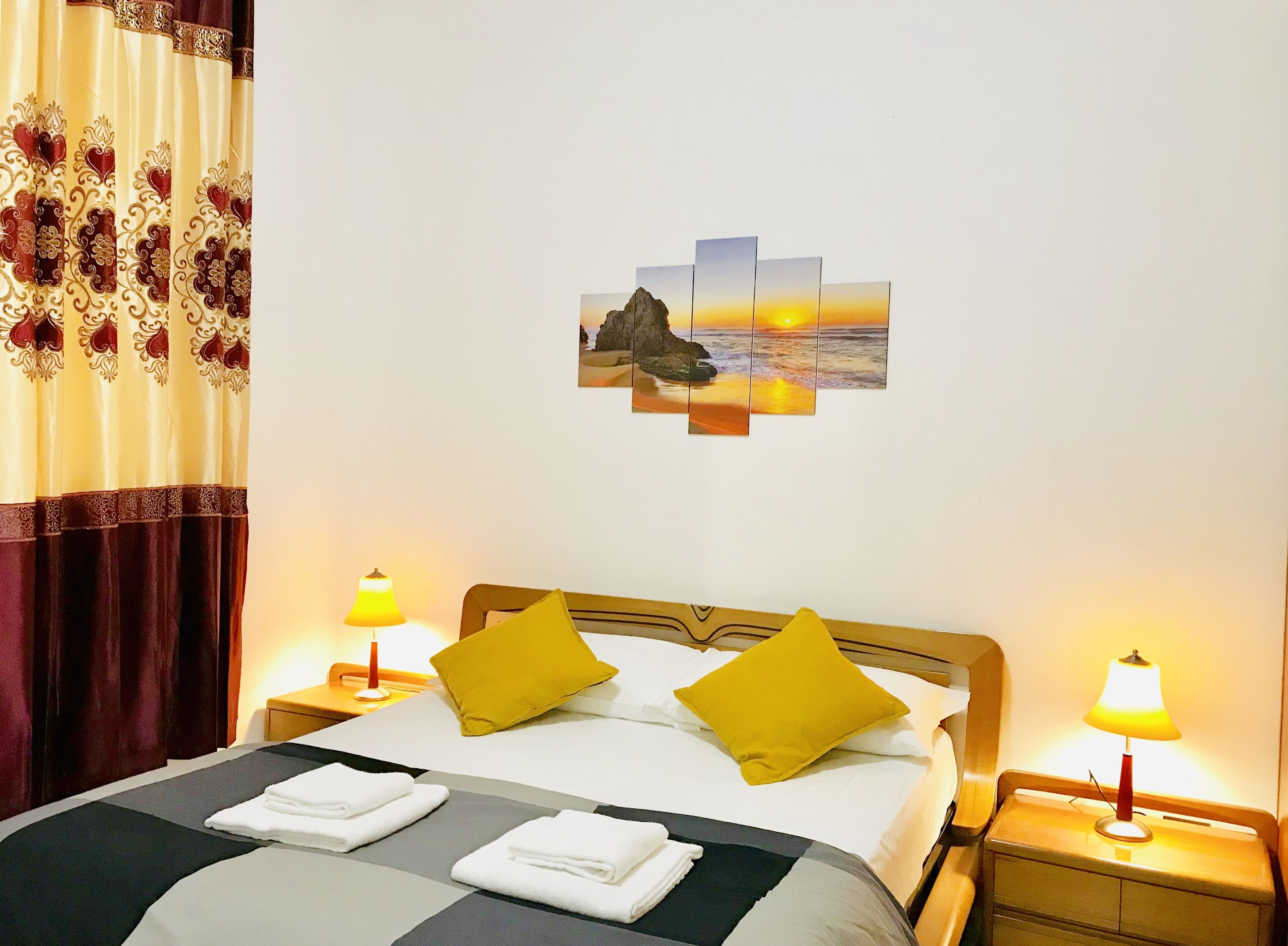 4 Schlafzimmer, Schreibtisch, WLAN, Bettwäsche