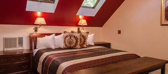 Romantisk suite med boblebad og full frokost i sentrum av Shelburne, VT