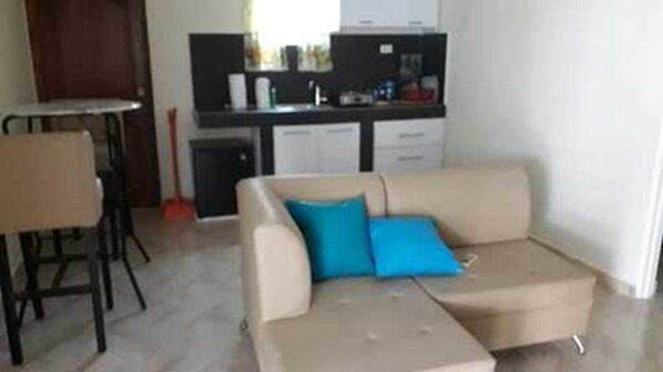 Comfort Apartment, 1 Double Bed, Non Smoking | Living room