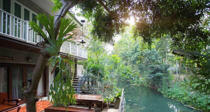 Bhan Nam Pood Khao Yai