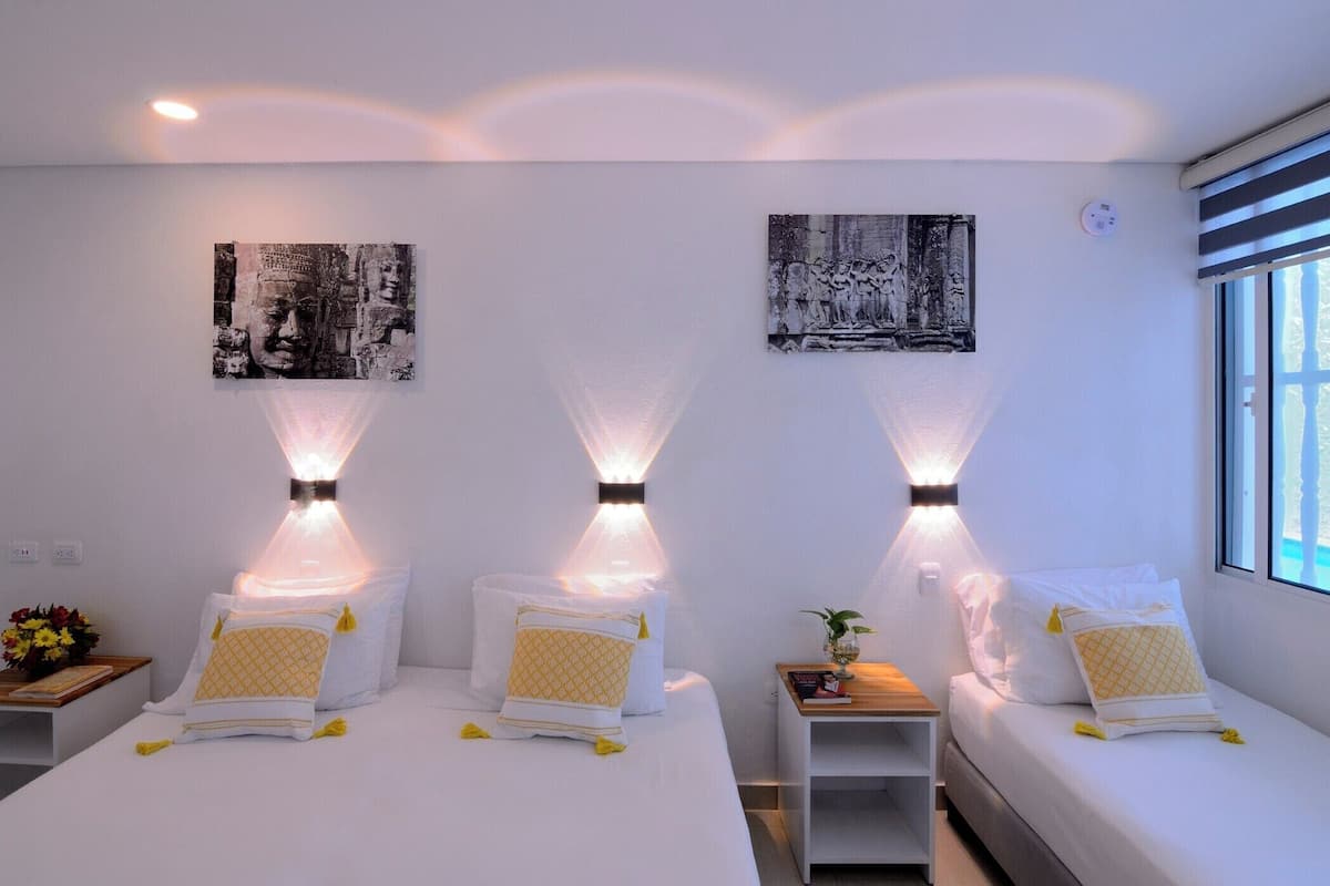 Quarto triplo standard | Frigobar, cofres nos quartos, quartos à prova de som, Wi-Fi de cortesia