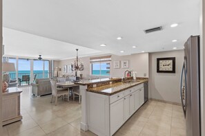 Interior - BEACH/WATER VIEWS!!! 3 Bedroom, 2 Bath Apollo Oceanfront Condo (Marco Island)