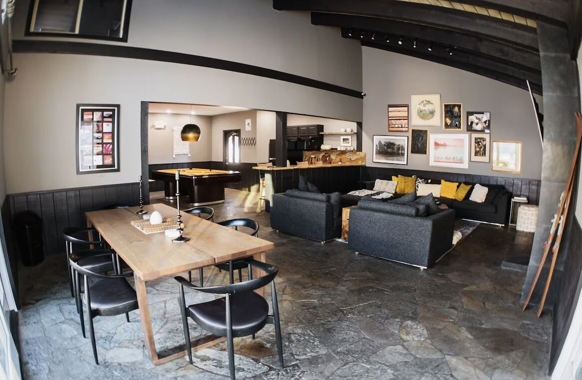 Flat-screen TV, fireplace, video games, DVD player