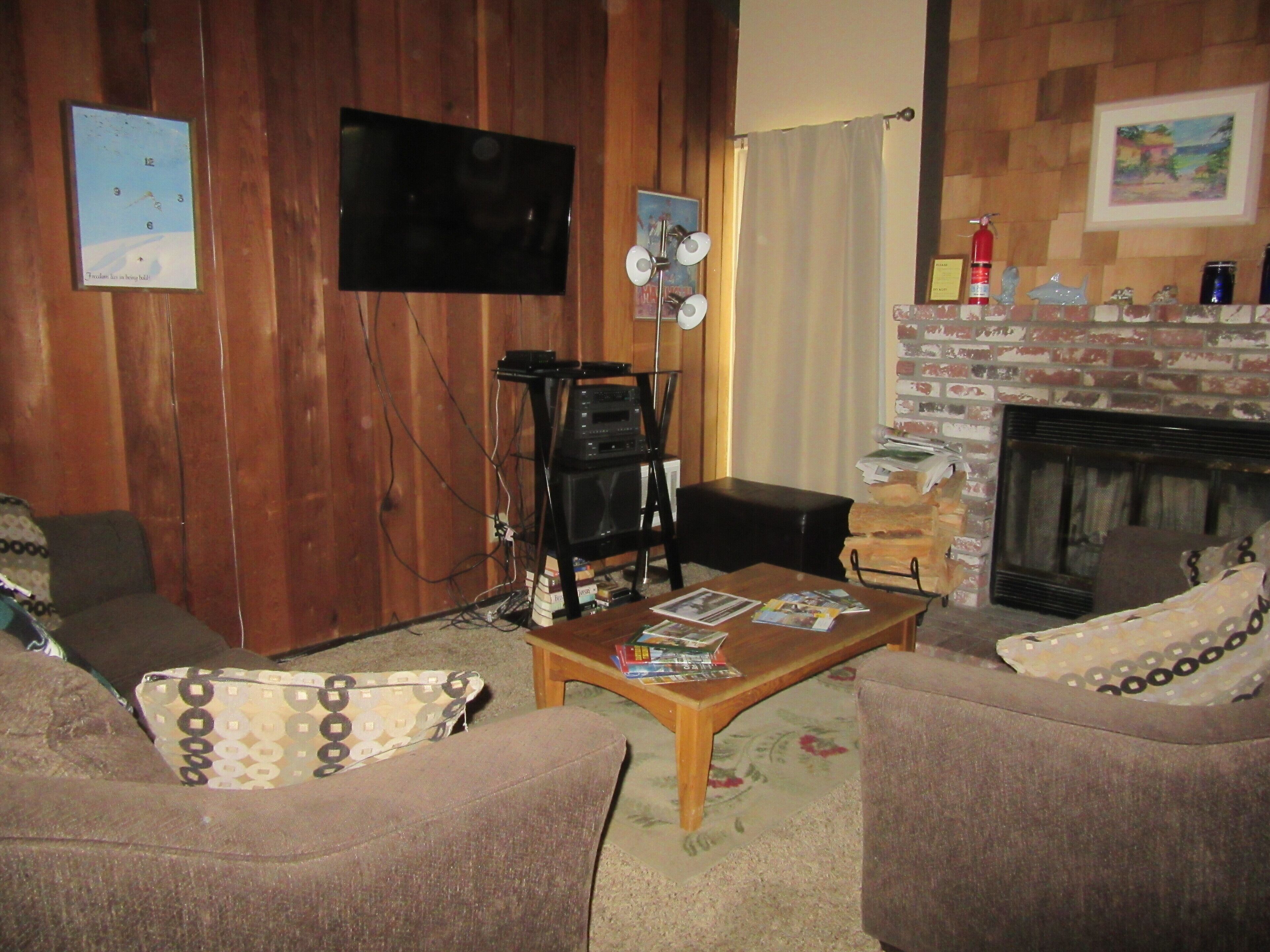 Walking Distance to Canyon Lodge-Best Price-CHAMONIX Upscale condo 