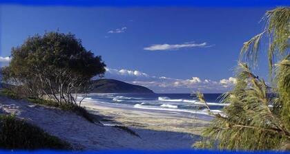 Lakeview Lodge, Between the ocean & the lake