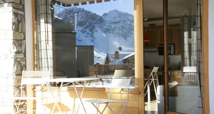 RARE in Tignes condo with terrace and garden !!! glacier views