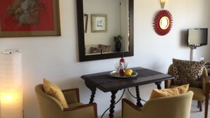 Interior - Sea front apartment with spectacular views over the harbor (AC, WIFI and SAT TV) (Puerto de Soller)