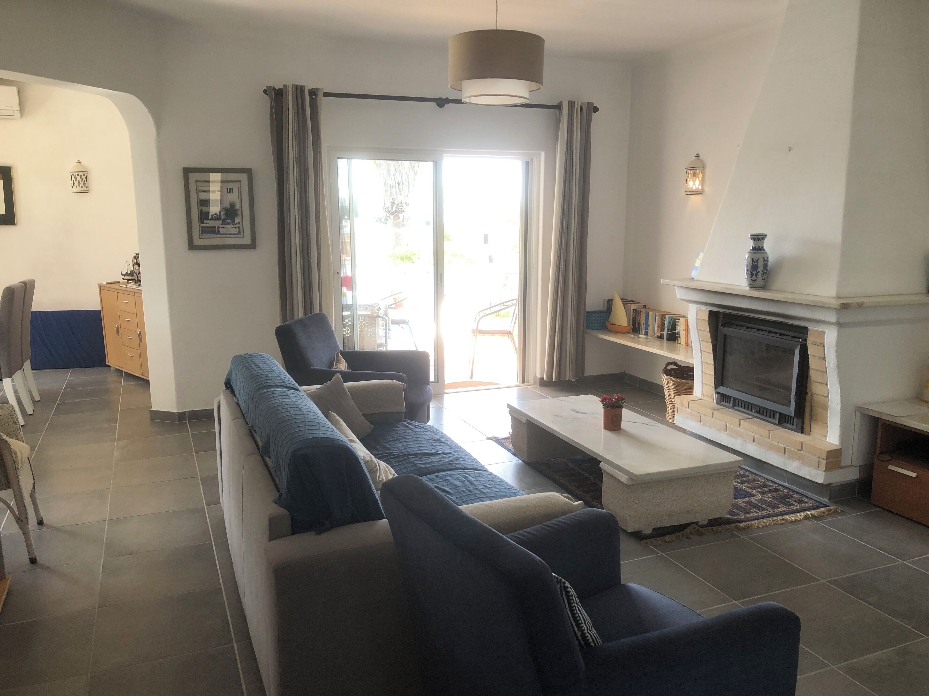 Smart TV, fireplace, video games, DVD player