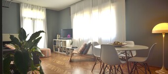 Diseño plano en treviso. Fácil conexión a Venecia.