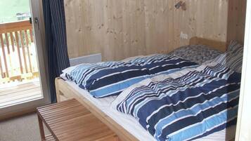 2 bedrooms, free WiFi, bed sheets