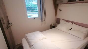 2 bedrooms, iron/ironing board, travel crib, WiFi