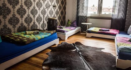 bbkarlsruhe. en beautiful private rooms and shared rooms