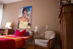 1 bedroom - bbkarlsruhe. en beautiful private rooms and shared rooms (Südweststadt)