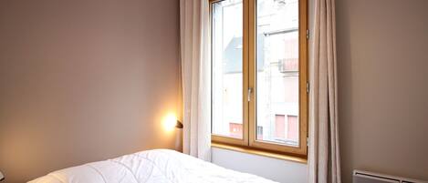2 bedrooms