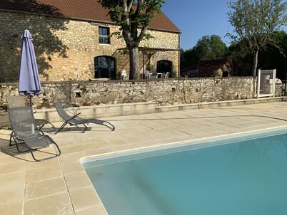 Traditional sluice-gate truss hones some on 10 hectares of ground-swimming pool