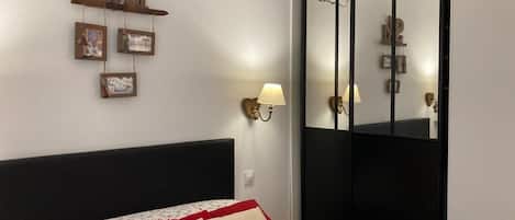 1 habitación, tabla de planchar con plancha y wifi gratis