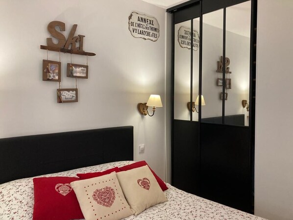 1 chambre, fer et planche à repasser, Wi-Fi gratuit