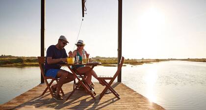 Coastal Cottage for 4 - Heated Pool