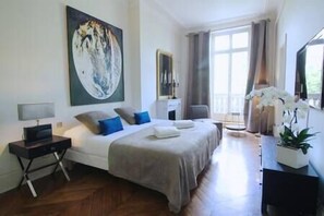 5 sovrum, strykjärn/strykbräda, internet och sängkläder