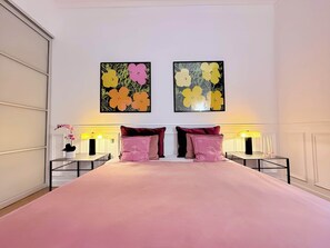 5 bedrooms, in-room safe, iron/ironing board, free WiFi - Gaîté Paris, 5 Br / 3 Ba, 10 ppl, 170 m² (Paris)