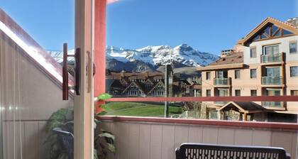 Ski-in, Ski-Out; 3BR +Loft 3.5BA, includes 2 transferable season ski passes