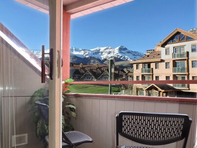 Ski-in, Ski-Out; 3BR +Loft 3.5BA, includes 2 transferable season ski passes