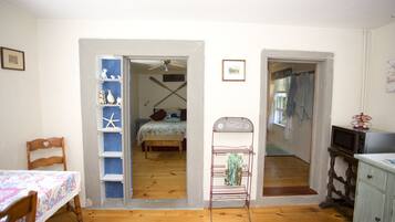 1 chambre, fer et planche à repasser, accès au Wi-Fi (inclus)