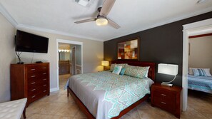 5 bedrooms, iron/ironing board, free WiFi, bed sheets - Vacation Home Rental Villa Bliss by Paradise Rental Retreats! (Fort Lauderdale)