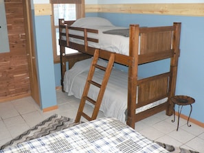 3 Schlafzimmer, kostenloses WLAN, Bettwäsche