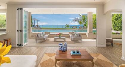 Whales view, beach house on Cliff Villamarunga