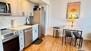 Unclassified image, 4 of 26, button - Enjoy Breathtaking Views of the Ocean and Gorgeous Mountains!!! Newly Renovated! (Waianae)