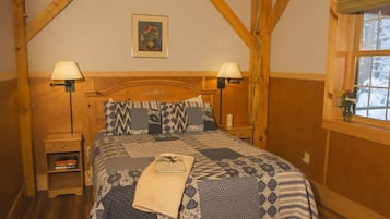 2 bedrooms, iron/ironing board, travel crib, free WiFi