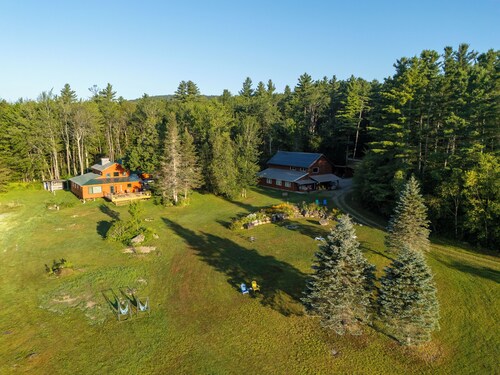 Cozy and pristine timberframe cabin 