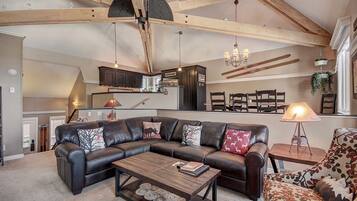 Fireplace, DVD player, stereo