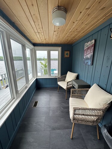 Private cabin/beach and lake check out water sports all included