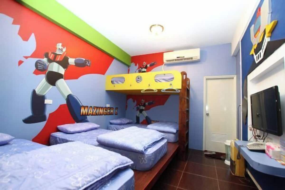 Desk, free WiFi, bed sheets