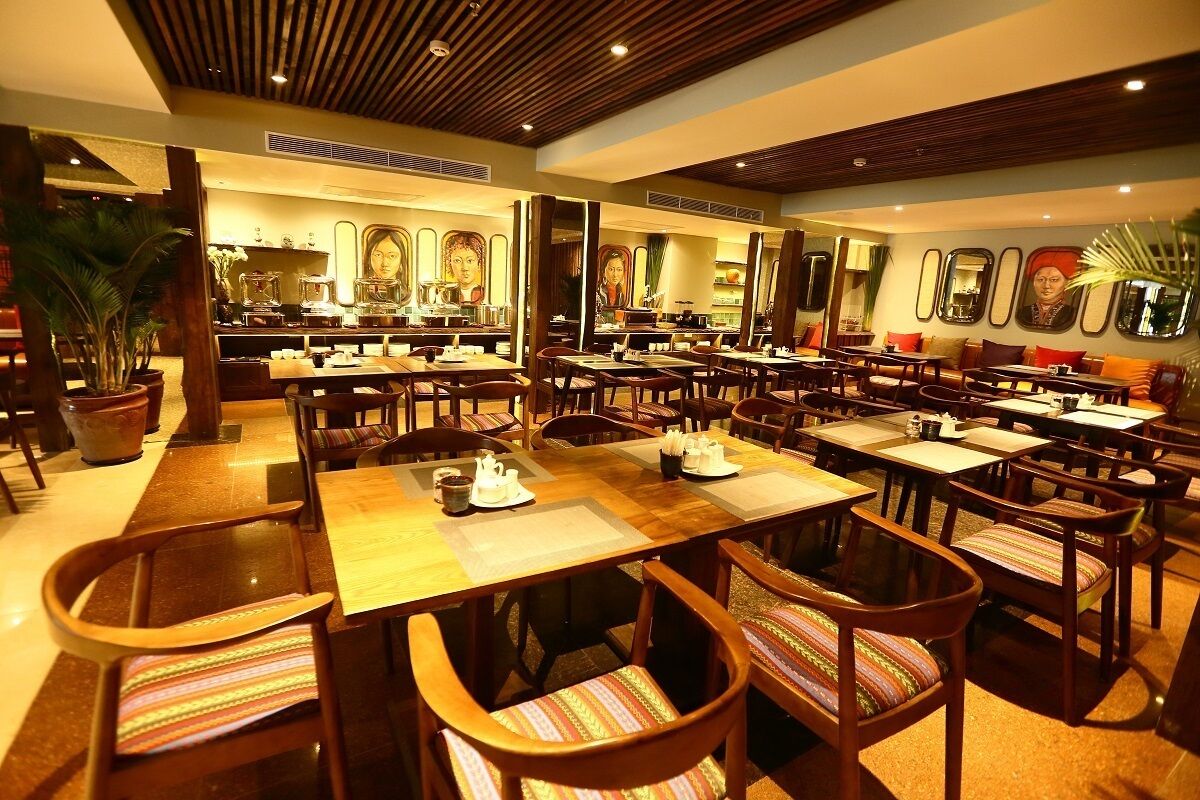 breakfast and lunch served, local and international cuisine