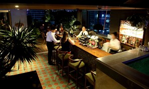 Poolside views, serves lunch, dinner and happy hour - Au Lac Legend Hotel (Ho Chi Minh City)