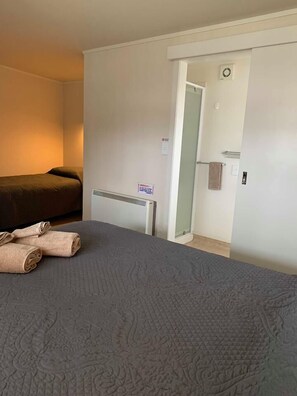 Studio | Yksilöllisesti sisustettu, yksilöllisesti kalustettu