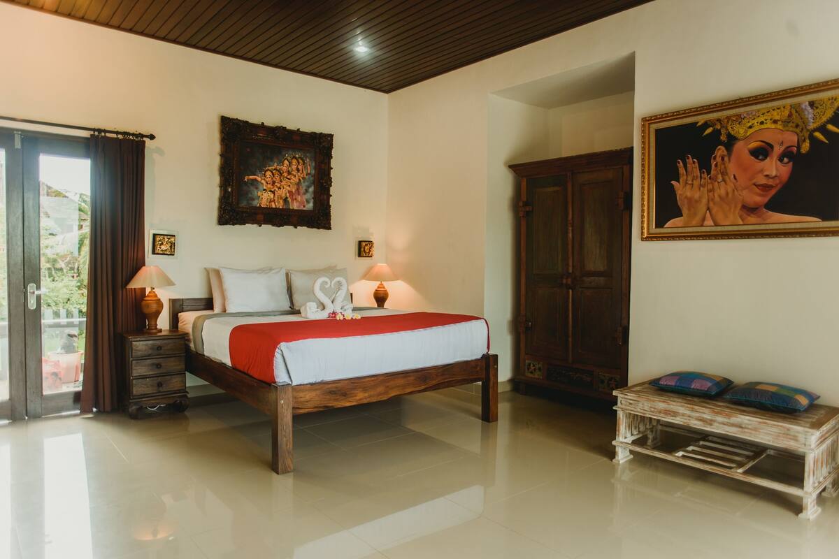 Family Room, 2 Double Beds | Room amenity