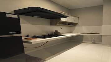 Quarto família, 2 quartos | Cozinha privada | Geladeira, chaleira elétrica, chapa, cozinha com ilha