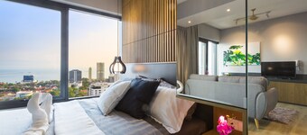 Tropicana 218 Macalister