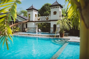 3 outdoor pools - Bella Vista Resort (Naguilian)