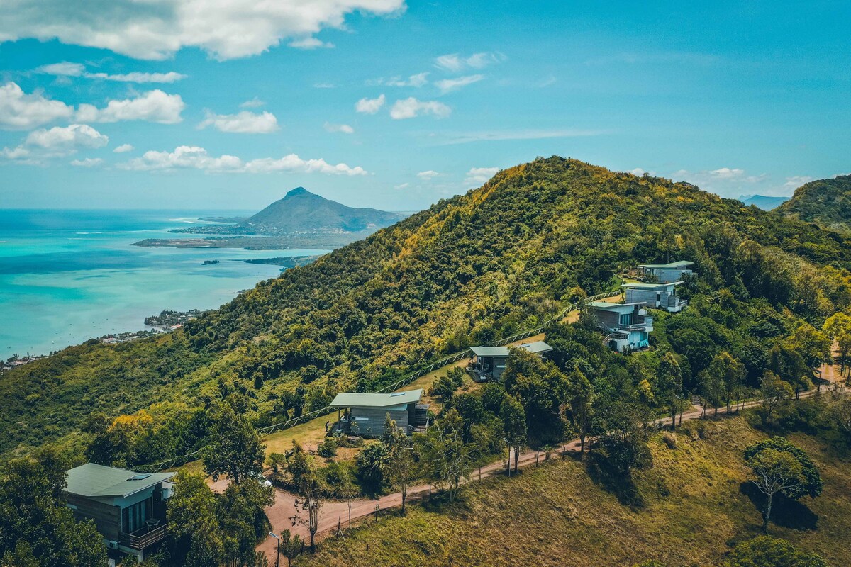 Suíte sênior, vista para o oceano | 1 quarto, roupas de cama premium, frigobar, cofres nos quartos
