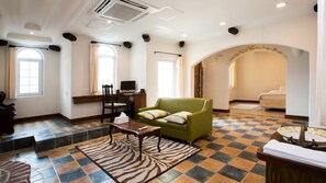 Romantic Room (Spa) | Living area | Flat-screen TV, fireplace, heated floors - Miallet Pension (Hongcheon)