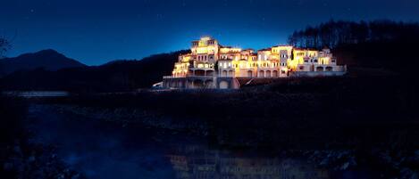 Front of property – evening/night