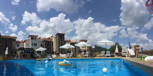 Seasonal outdoor pool - Miallet Pension (Hongcheon)